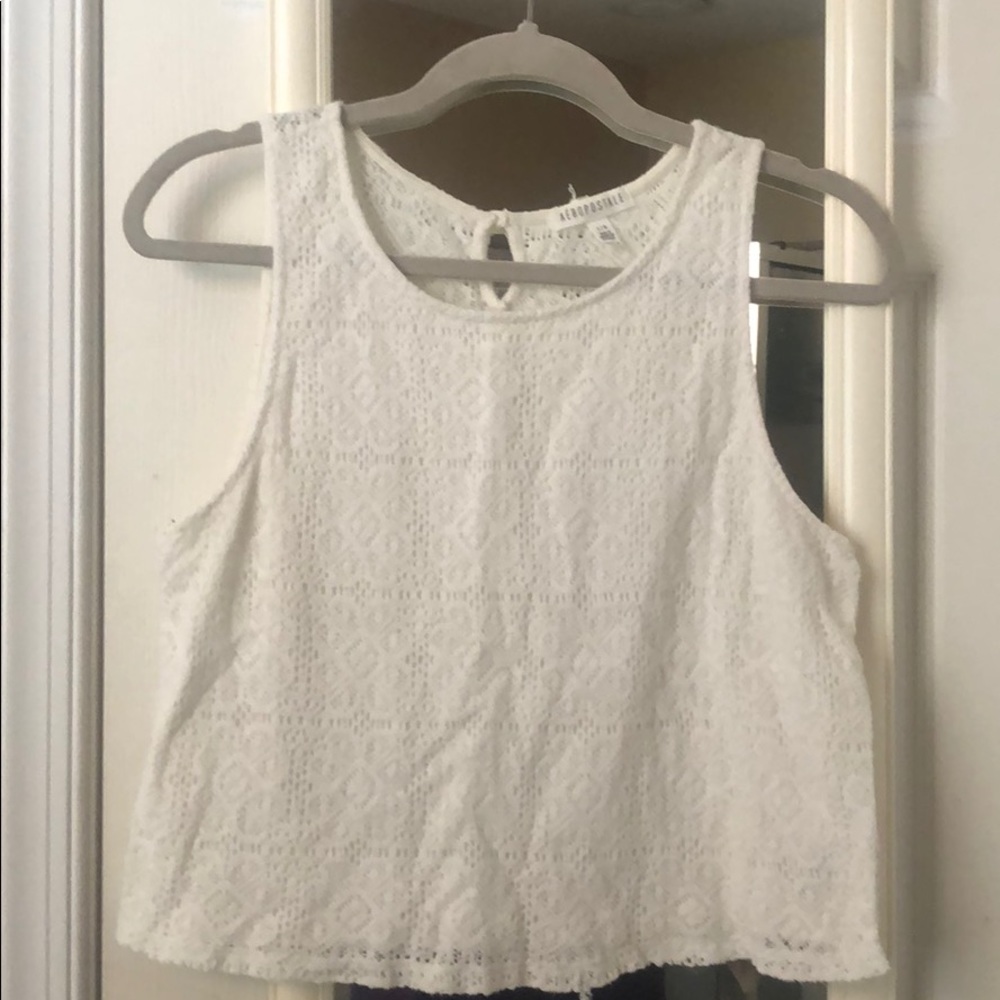 Lace detailed aeropostal blouse.